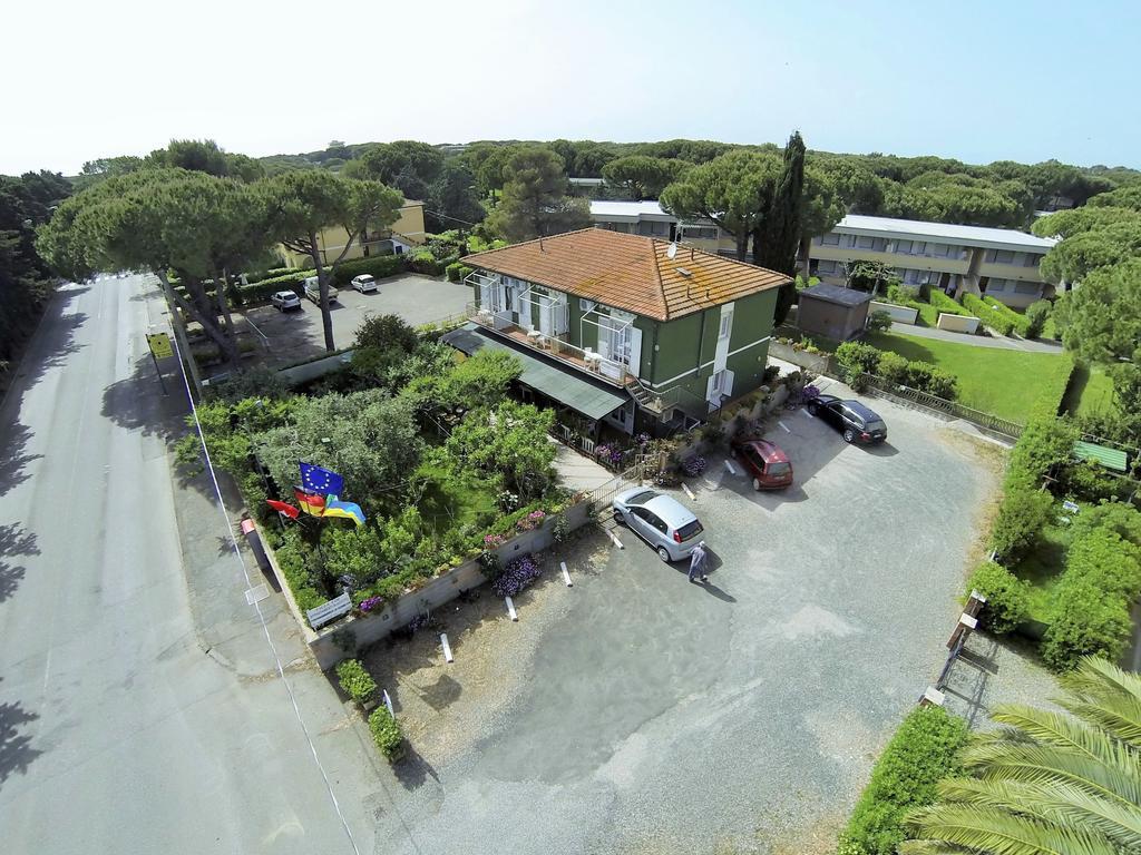 Villaedi Marina Di Bibbona Bagian luar foto