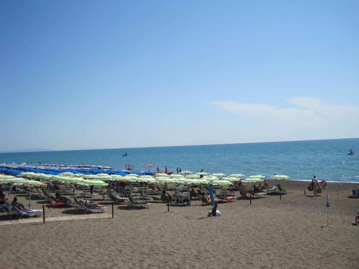 Villaedi Marina Di Bibbona Bagian luar foto